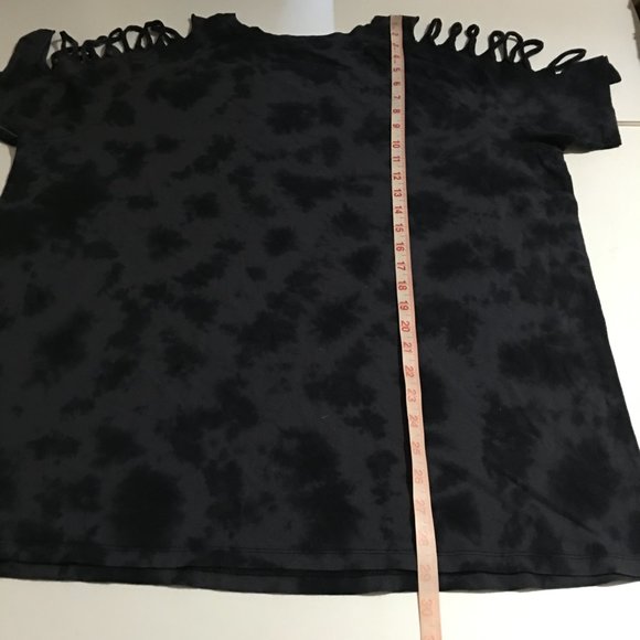 Torrid Soundgarden Gray/Black Tie-Dye Slashed Tee Shirt Plus Size 2 2X - Picture 8 of 8